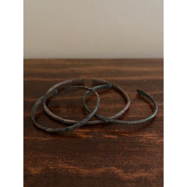 Set of Three Ancient Roman Bronze Bracelets on Custom Museum Mounts For Sale - Image 9 of 12