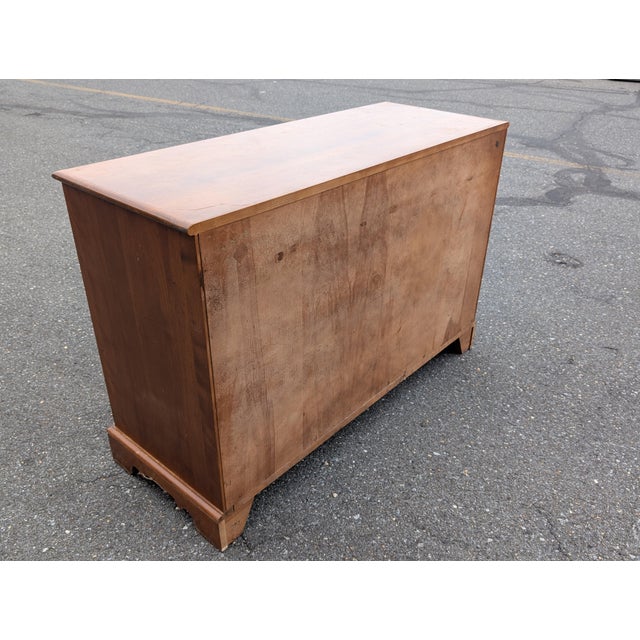Vintage Ethan Allen Baumritter Heirloom Nutmeg Maple Console Sideboard Credenza For Sale In Washington DC - Image 6 of 12