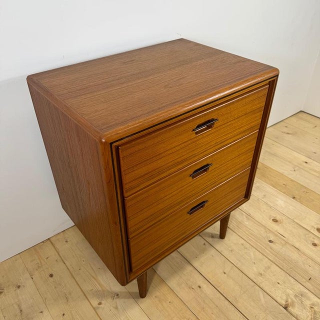 Small Three-Drawer Teak Chest of Drawers, Denmark, 1960 For Sale - Image 9 of 14