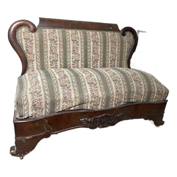 Mid 19th Century Elegant Empire/Victorian Armless Parlor Settee For Sale