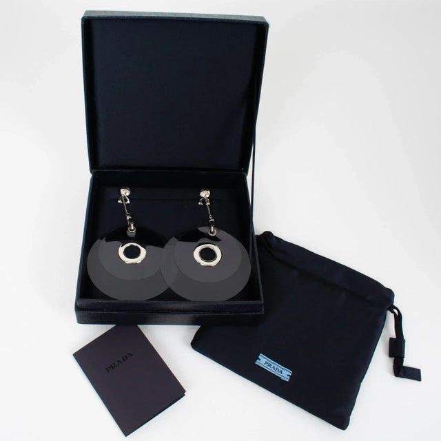 Prada Prada Runway Ss 2016 Silver and Gray Massive Sequin Disk Pair of Clip Earrings For Sale - Image 4 of 10