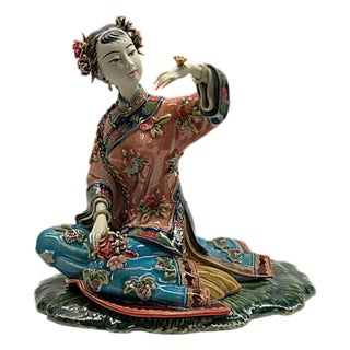Chinese Porcelain Qing Style Dressing Garden Butterfly Lady Figure For Sale
