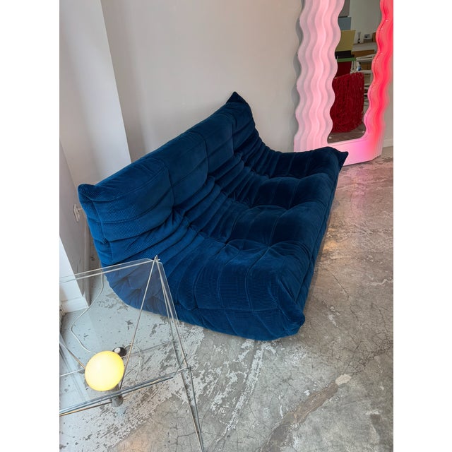 Ligne Roset Togo Three-Seater Sofa by Michel Ducaroy for Ligne Roset For Sale - Image 4 of 7