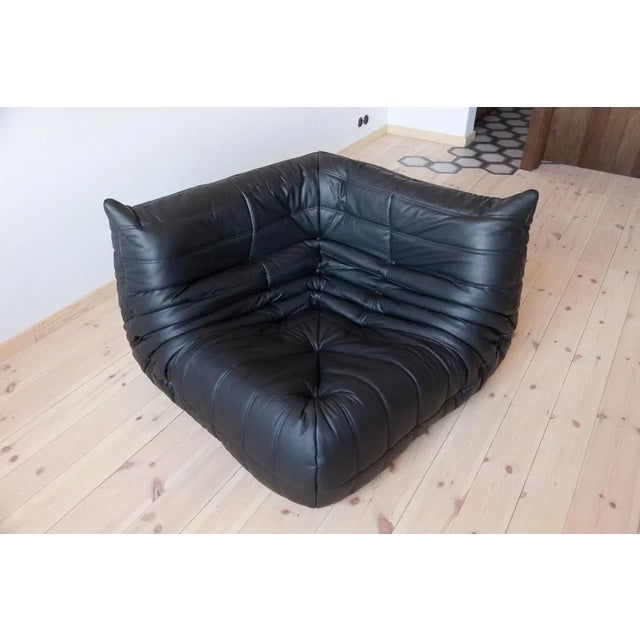 Ligne Roset Black Leather Togo Corner Seat by Michel Ducaroy for Ligne Roset For Sale - Image 4 of 4