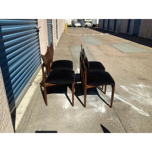 Mid Century Style Solid Walnut Butterfly Dining Chairs - Set of 4 For Sale - Image 4 of 7