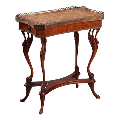 Small Antique Fruit Wood Bois de Rose Table, 20th Century For Sale