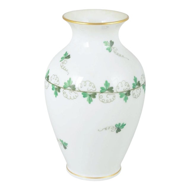 20th Century Porcelain Vase with Green Leaf Decoration by Herend, Hungary For Sale