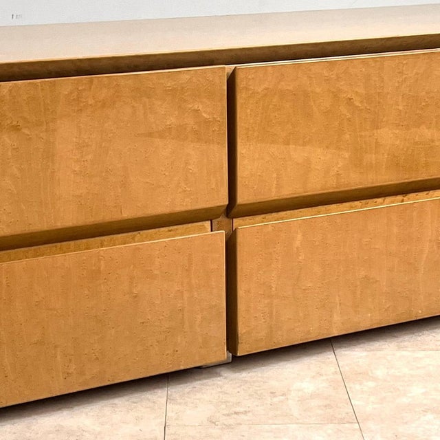 Wood Low Sideboard in Maple Burl by Giovanni Offredi for Saporiti Italia, 1980s For Sale - Image 7 of 16