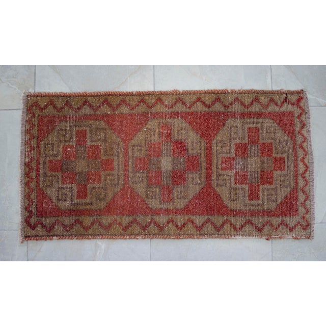 Mid-Century Modern Entryway Rug, Bath Mat, Kitchen Decor, Small Rug, Turkish Rug, Doormat 1'6" X 3'2" For Sale - Image 3 of 7