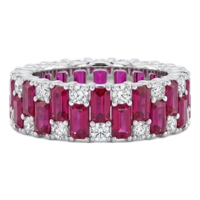 Natural 18k Gold Ruby Halo Ring With 0.39ct Diamonds, Size 6 For Sale