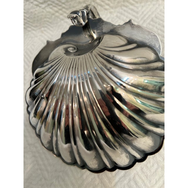 Early 20th Century Continental Sheffield Silver Plate Shell Dish With Handle For Sale In New Orleans - Image 6 of 8