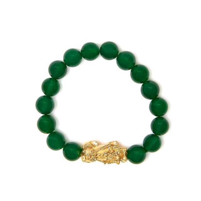 Haus of Brilliance 18K Yellow Gold Green Agate Beaded Bracelet with Dragon Charm For Sale - Image 4 of 4