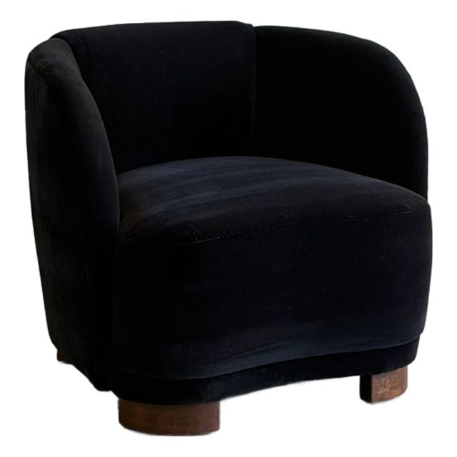 Vintage Art Deco Barrel Chair- Single For Sale