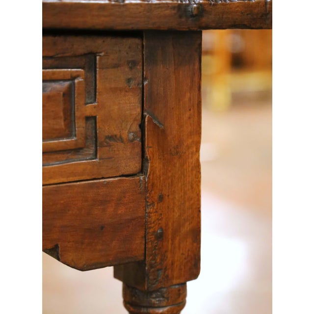 18th Century Spanish Baroque Walnut Side Table With Single-Plank Top and Drawer For Sale - Image 4 of 16