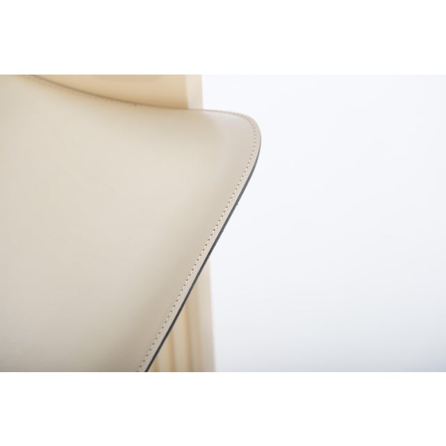 1980s Set of 4 White Lacquer and Leather Attributed to Pietro Costantini Italian Dining Chairs For Sale - Image 11 of 12