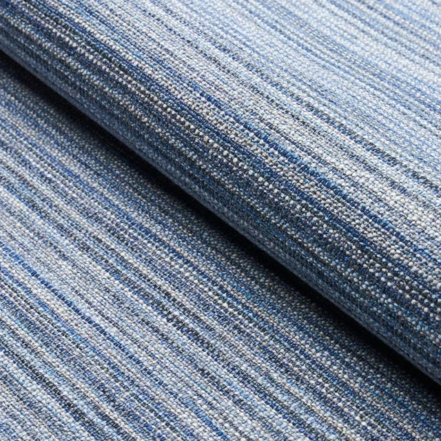 A colorful, variegated weave of mélange yarns gives Formentera Performance a soft, tonal look. This versatile, hardwearing...