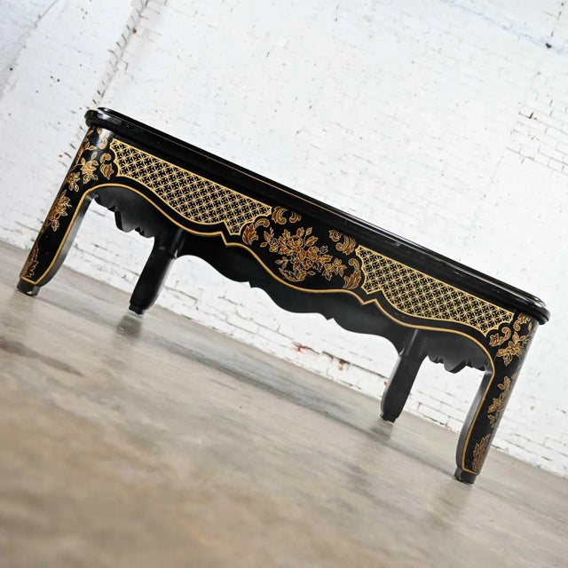 Drexel Heritage 1980's Drexel Heritage Coffee Table Et Cetera Collection Chinoiserie Black & Gold Painted & Burl With Glass Insert For Sale - Image 4 of 14