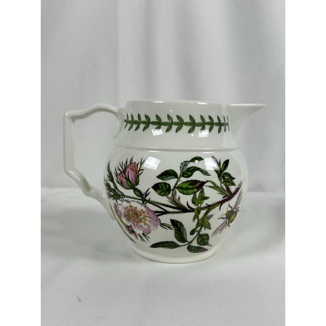 English 1972 Portmeirion Botanic Garden Dog Rose Staffordshire Jug For Sale - Image 3 of 8