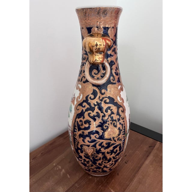 Mid 20th Century Chinese Export Vase Hunting Scene Motif With Foo Dog Handles For Sale In Houston - Image 6 of 12