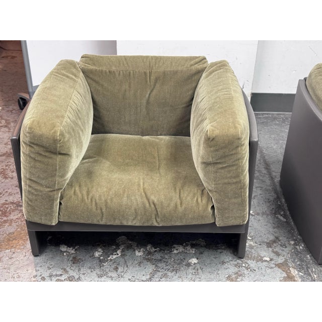 Poltrona Frau Tito Agnoli for Poltrona Frau La Capanelle Club Chairs, Pair For Sale - Image 4 of 12