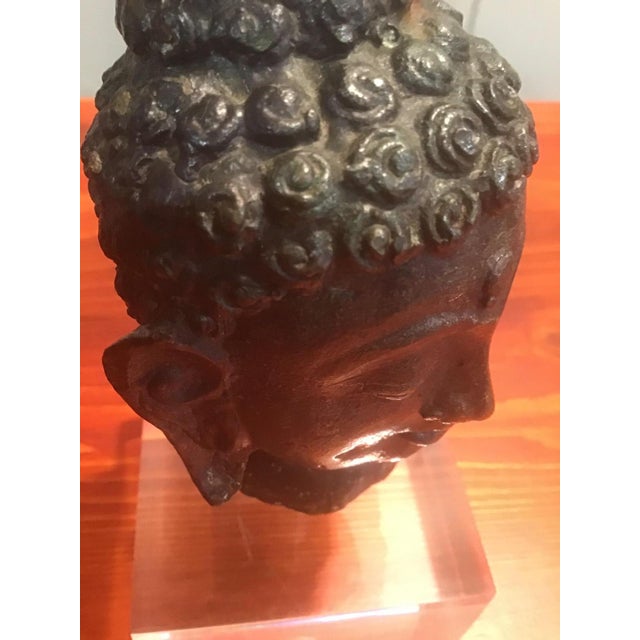 Antique Burmese Bronze Buddha Head with Acrylic Glass Base, 1900s For Sale - Image 5 of 9