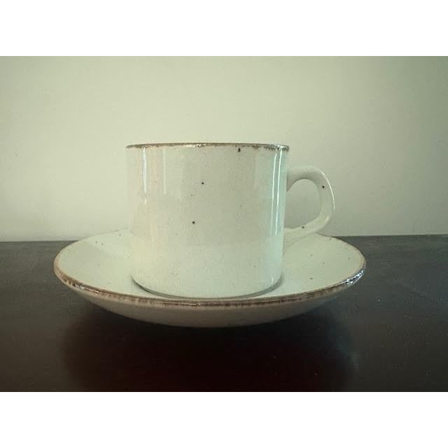 Cream Vintage Mid-Century Modern J&g Meakin England Lifestyle Oven-to-Tableware Speckled Stoneware Set - 36 pcs For Sale - Image 8 of 9