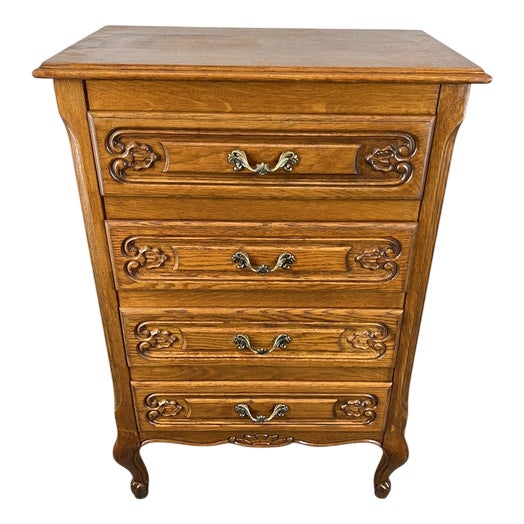 Vintage French Chest of Drawers in Oak For Sale