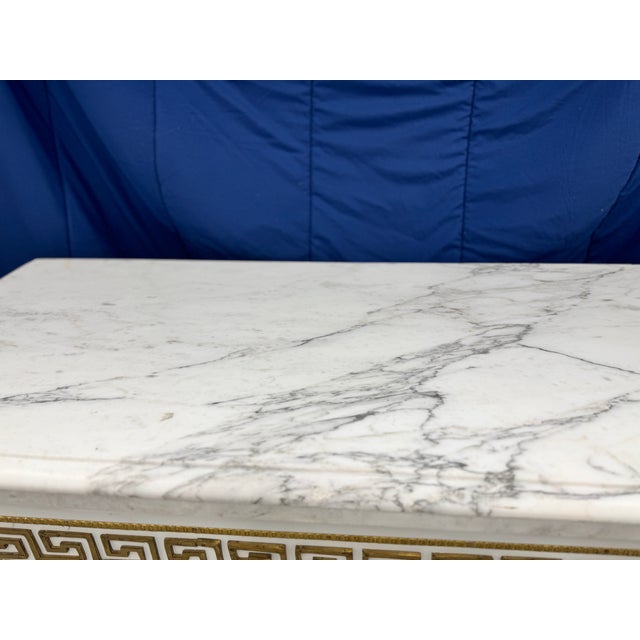 Mid 20th Century White Wood French Louis XVI Jansen Style Chest Commode With Marble Top For Sale - Image 12 of 17