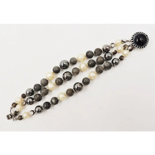 Metal Vintage 1950s Signed Hattie Carnegie Beaded Faux-Hematite & Faux-Pearl Greyscale Bracelet For Sale - Image 7 of 8
