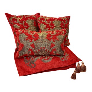 Regal 4 Piece Toss Pillow and Throw Set in a Gold Lion Crest Pattern - Set Made in Wales For Sale