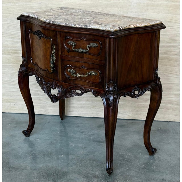 Early 20th Century Carved French Nightstands with doors and Marble Top, 1930s, Set of 2 For Sale - Image 5 of 18