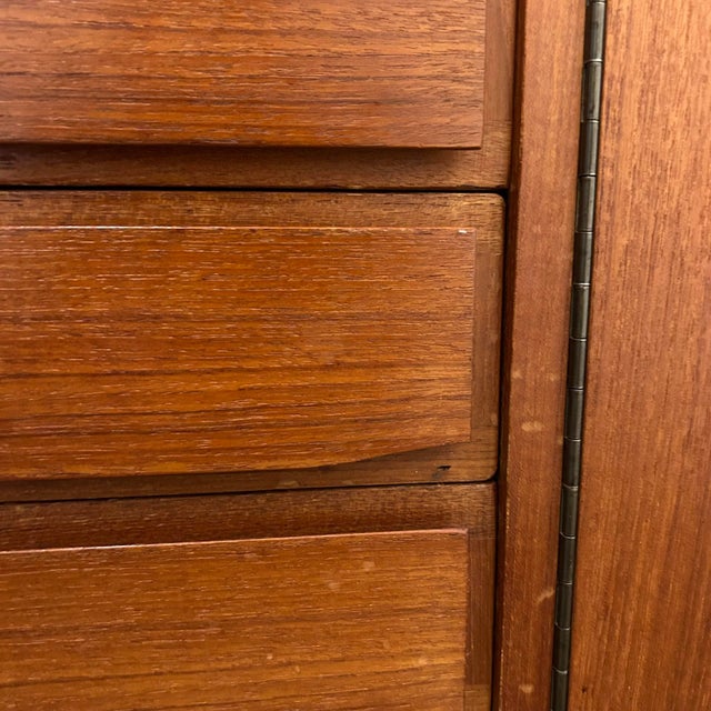 Mid Century Modern Teak Credenza Made in Norway For Sale In Cleveland - Image 6 of 13