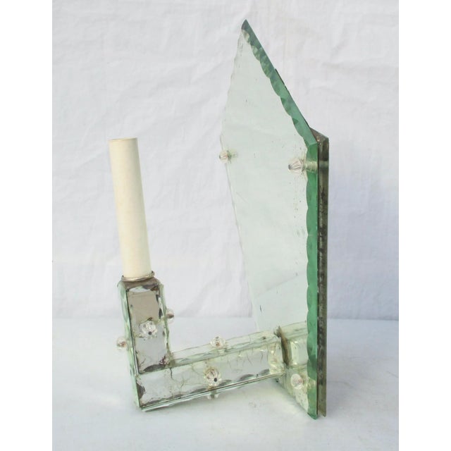 Hollywood Regency Mirrored Single Light Sconce For Sale - Image 4 of 13
