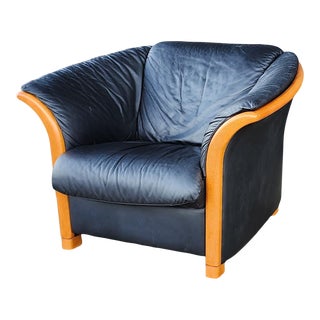 Vintage j.e. Ekornes Stressless Manhattan Collection Leather Club Chair ~ Norway 1990s For Sale