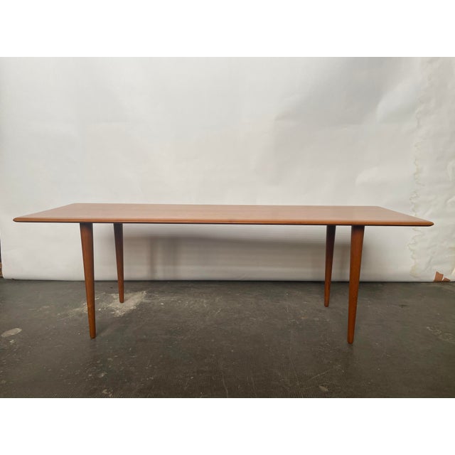Mid-Century Modern Model FD516 Teak Coffee Table by Peter Hvidt & Orla Molgaard for France & Søn, 1960s For Sale - Image 3 of 9