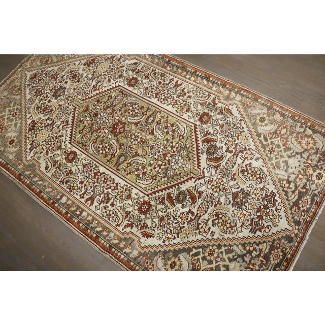 Persian Persian Malayer Scatter Rug no. j5251 For Sale - Image 3 of 8