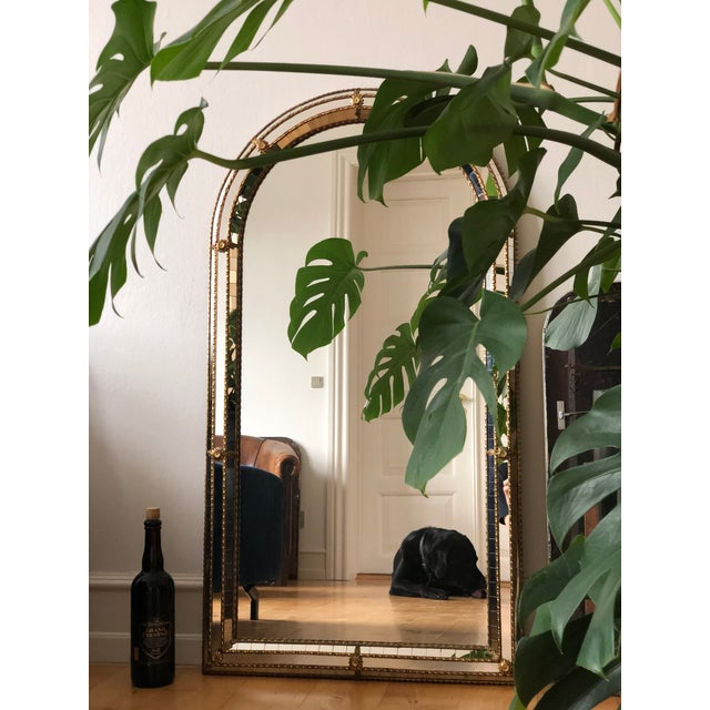 1990s Large Vintage Venetian Brass Mirror – Gold Hollywood Regency, Spanish 1990s For Sale - Image 5 of 13