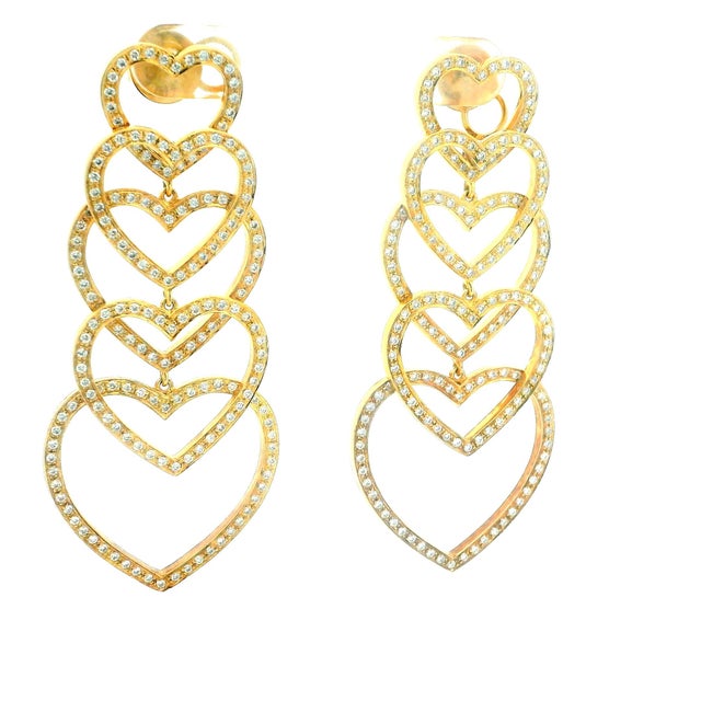 1990s Pair of 18k Gold Diamond Heart Cascade Chandelier Earrings, 3 Carats For Sale - Image 9 of 13