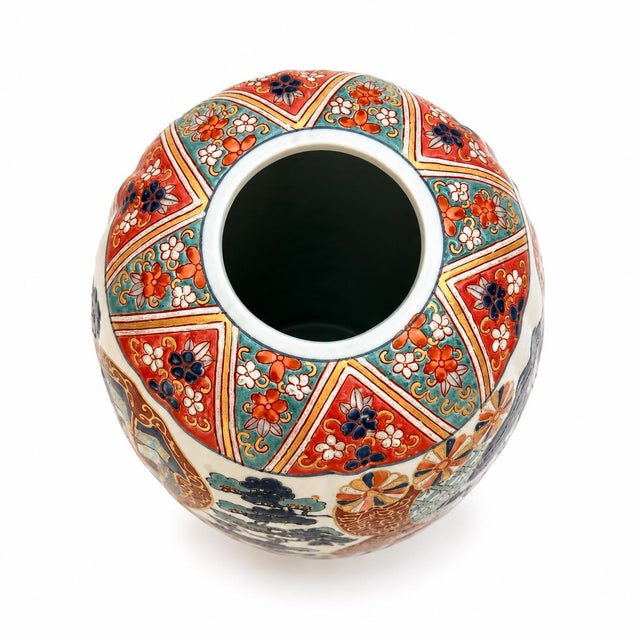 Late 19th Century Antique Japanese Imari Porcelain Vase, Meiji/Taishō Era, Circa 1900 For Sale - Image 5 of 9
