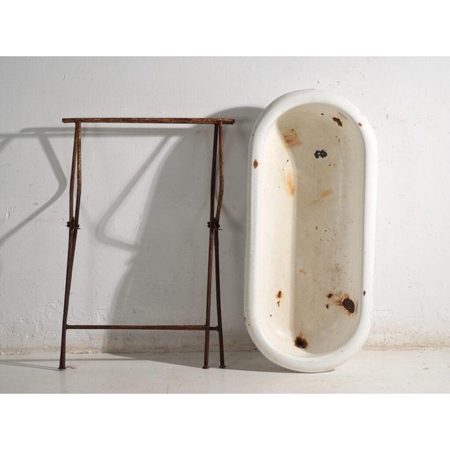 Bathtub in Enamelled Iron, Central Europe, 1950 For Sale - Image 10 of 12
