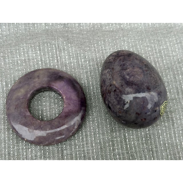 Vintage Purple Hand Carved Alabaster Egg and Stand Italy For Sale - Image 9 of 16