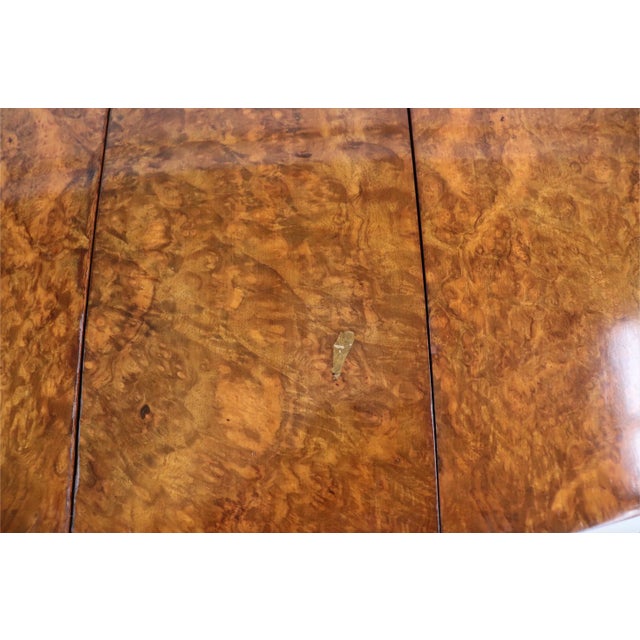 Circa 1870 English William and Mary Style Burl Walnut Oval Sutherland Pedestal/Gateleg Table For Sale - Image 12 of 13