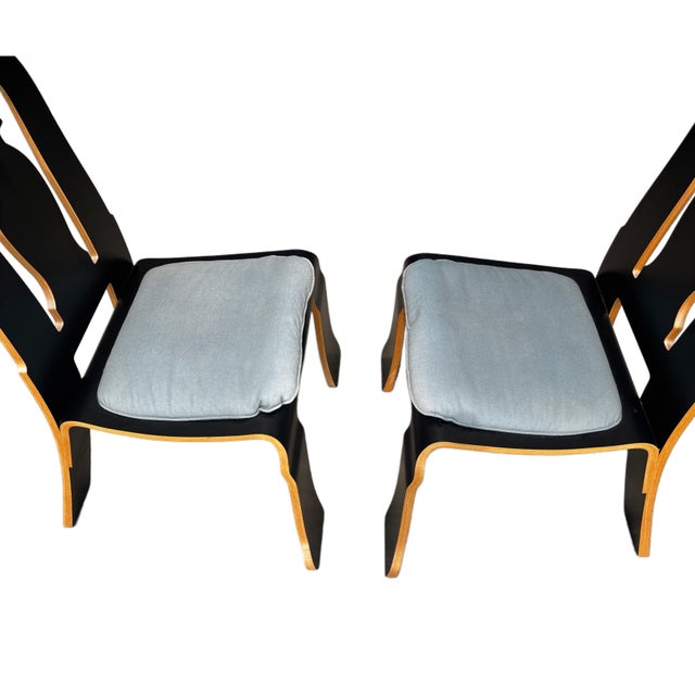 Postmodern Set of 2 1980s Robert Venturi Queen Anne Chairs for Knoll For Sale - Image 3 of 9