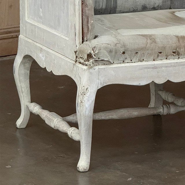 18th Century Swedish Rococo Bench in Hand-Scraped Painted Finish For Sale In Dallas - Image 6 of 18