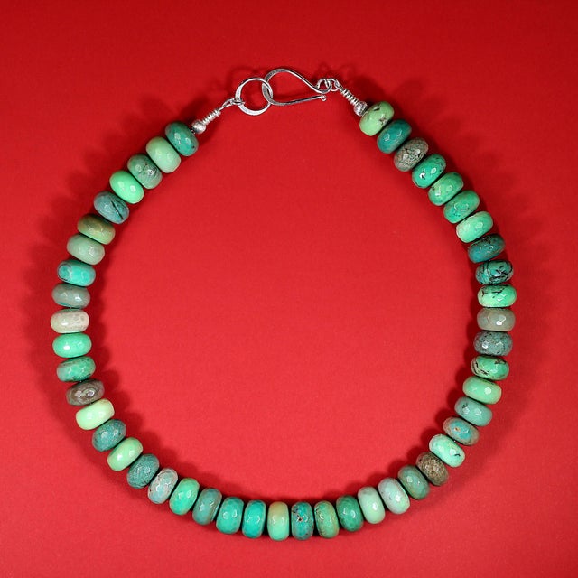 2020s Aria Jewelry Design 18 Inch Green Chrysoprase Rondel Necklace For Sale - Image 5 of 5