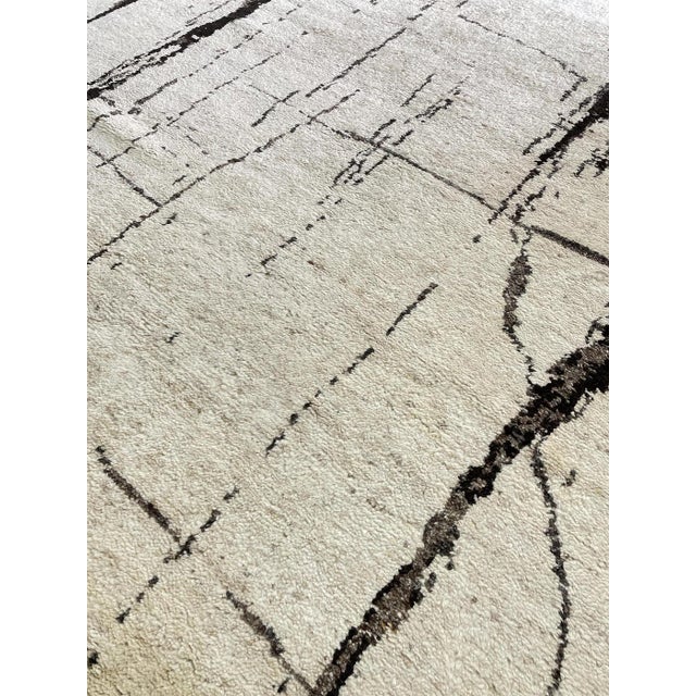 Modern Hand Knotted Borderless Modern Wool Rug.9' 00" X 11' 11" For Sale - Image 3 of 4
