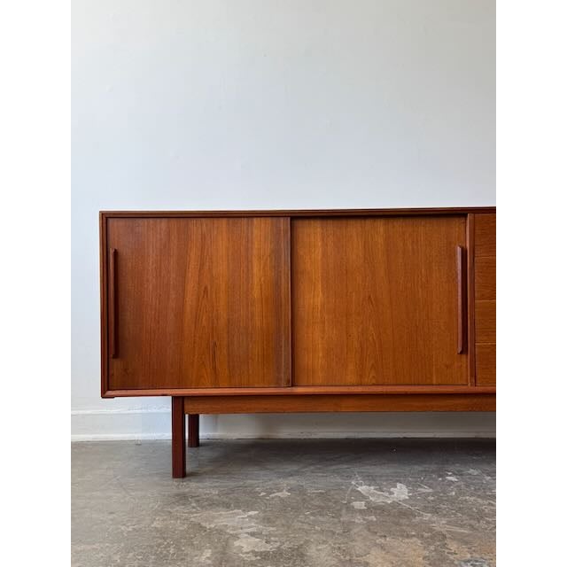 1970s 1970's Danish Modern Teak Credenza For Sale - Image 5 of 17