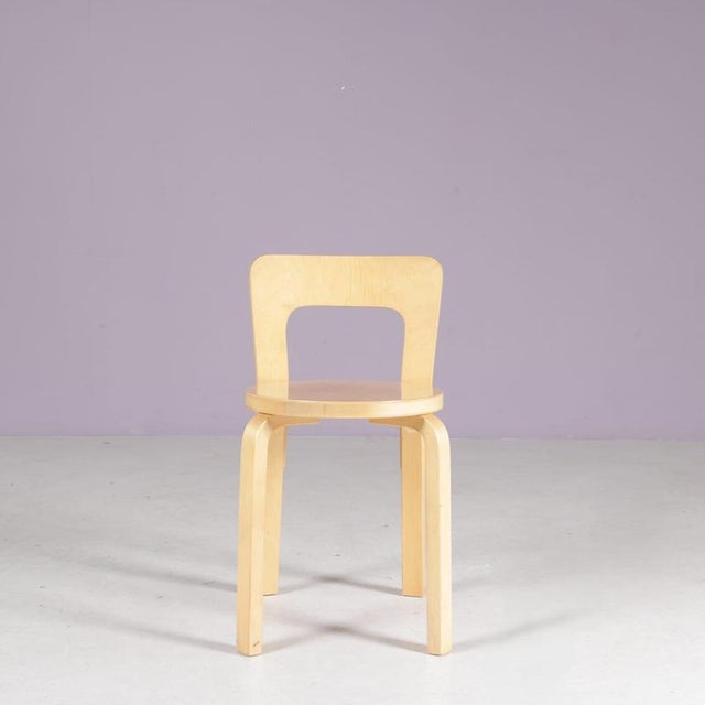 Alvar Aalto Pine Wood Model 65 Chair from Alvar Aalto, 1950s For Sale - Image 4 of 7