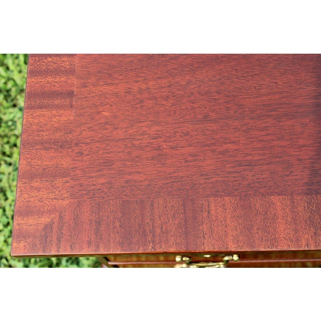 Baker Furniture Company Baker Furniture Chippendale Mahogany Nightstands—A Pair For Sale - Image 4 of 18