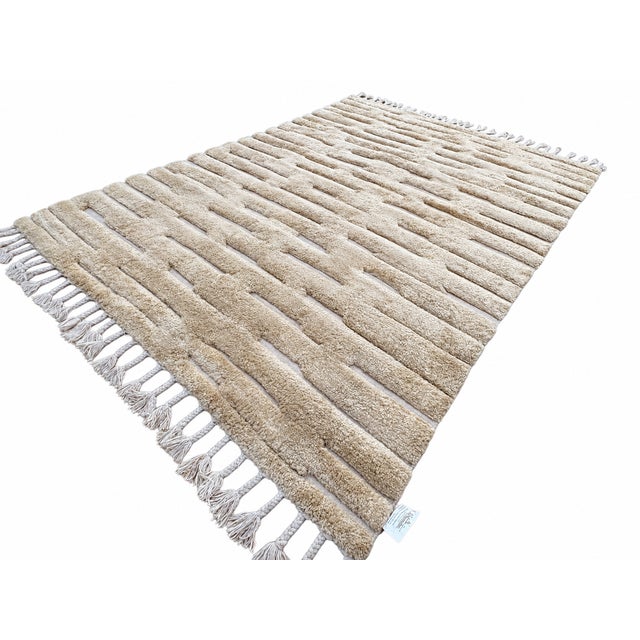 Tan Rh Morro Wool Rug – 9' X 12' Wheat | Hand-Knotted New Zealand Wool For Sale - Image 8 of 18